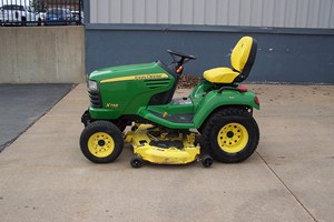 John Deer X748 Tondeuse à gazon tracteur de jardin équipé pour la vente John Deer Agricultural Machinery - Product Image 3