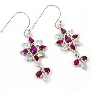 ของขวัญครบรอบสำหรับผู้หญิงต่างหูดอกไม้925เงินสเตอร์ลิงทับทิมสีขาวลูกบาศก์เซอร์โคเนียเครื่องประดับคลาสสิกดีไซน์ล่าสุด - Product Image 1