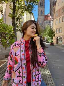 Chaqueta de bombardero bordada Suzani hecha a mano de estilo bohemio único para mujer 100% algodón ecológico vibrante Vintage uzbeko patrones - Product Image 4