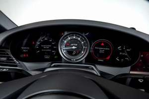 Increíble Porsche 911 Targa 4 GTS Cabriolet AWD 2022 Usado en Perfectas Condiciones, con Poco Kilometraje, en Existencia, Ofrecido a un Precio Increíble - Product Image 4