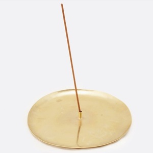 Brûleur d'encens en bois de santal traditionnel de qualité supérieure en laiton, support personnalisé, style indien, usage religieux, durable, logo personnalisé - Product Image 5