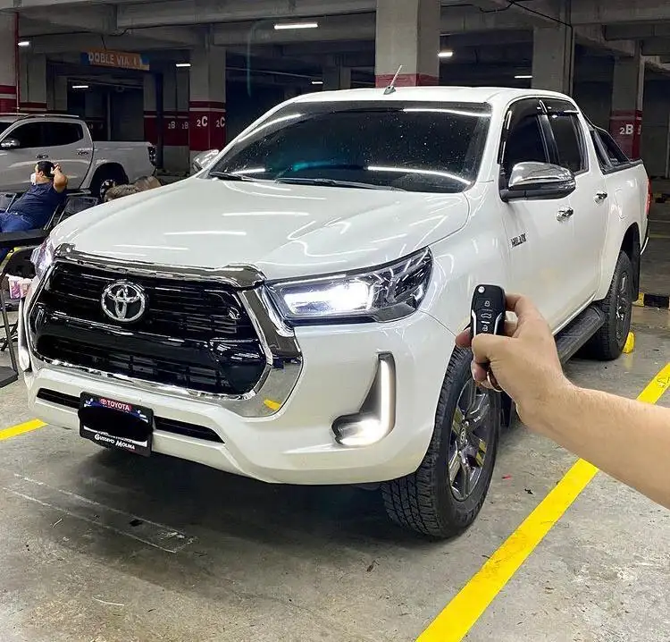 For 2020 2021 2022 2023 2024 Vehicles Used Cars Toyota Hilux diesel pickup 4x4 in Used Cars