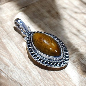 Colgante Ojo de Tigre Hecho a mano Plata de Ley 925 Moderno Con Diseño Artesanal - Product Image 1