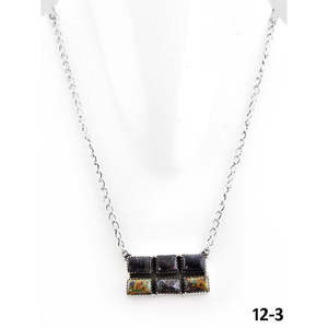 Collier en argent sterling noir style Southwest avec turquoise, motif cœur géométrique, perles et diamant religieux pour cadeau de mariage - Product Image 1