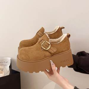 Botas de Nieve de Gamuza Vacuna (Cuero Mate) de Caña Baja con Punta Redonda y Boca Profunda, Tacones Altos (5-8 cm), Suela de Esponja de Peluche Artificial - Product Image 6