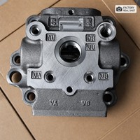 39Q6-11281 39Q6-11280 Penutup Motor Ayun Casing Katup untuk Excavator Hyundai R210-9 R220-9 Penggantian Casing Motor Hidrolik Slew