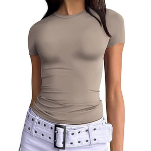 2025 לוגו מותאם אישית תינוק טי-חולצות טי נשים יבול הסיטונאי תבואה העליון של נשים - Product Image 3