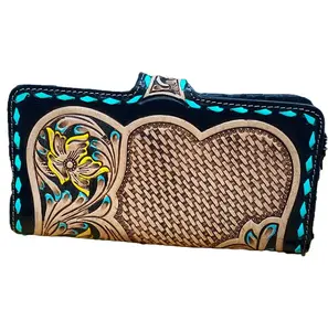 Pochette de luxe artisanale pour femme, style vintage bohème, motif animalier, protection RFID, jaune, en forme de selle - Product Image 2