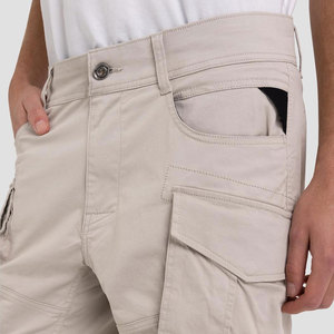 Service OEM sur mesure fabriqué en usine dernier style bermudas pour hommes coupe ajustée vêtements décontractés shorts pour hommes de couleur unie - Product Image 5