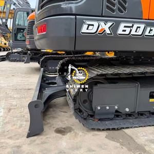 SHIWEN Corée NOUVEAU Mini-Excavatrice sur Chenilles Develon EPA DX60D pour Usage Agricole - Product Image 3