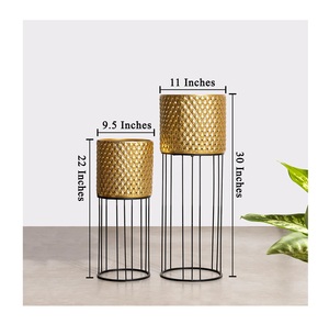 Jardinera de metal de estilo industrial con soporte para decoración audaz de hogar u oficina accesorio verde moderno para plantas de interior - Product Image 6