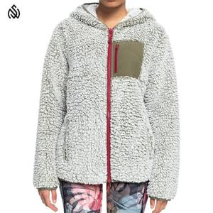 Nouvelles vestes Sherpa pour femmes Veste polaire Sherpa respirante d'hiver légère pour femmes - Product Image 1