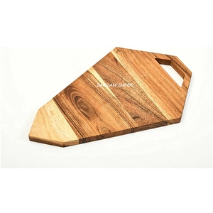 Tabla de cortar de madera de acacia con forma de arquero hecha a mano, tabla de cocina decorativa para Preparación y servicio de alimentos - Product Image 1