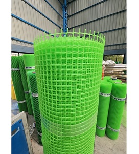 Filet de clôture carré en plastique de 15 mm pour bordures de jardin et lutte antiparasitaire coupé à la taille pour la sécurité des plantes et d'autres applications - Product Image 4