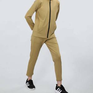 Survêtement à glissière pour femmes en gros | Ensemble de vêtements de sport extensibles de haute qualité avec veste à glissière et survêtement - Product Image 5
