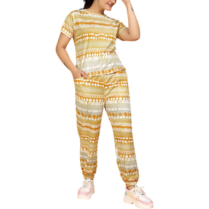 Servicio OEM disponible Chándal de verano para damas Conjunto de la mejor calidad Mangas cortas Mujeres Chándal de verano hecho a medida - Product Image 1