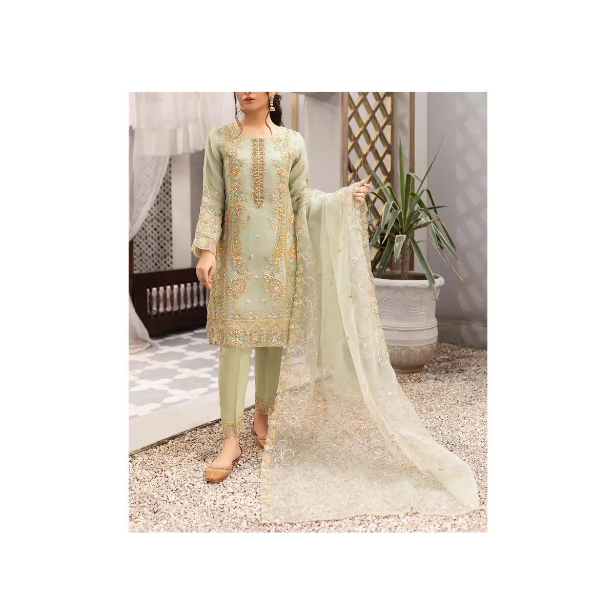Kadınlar Pakistani tasarımcı uzun işlemeli elbise için parti 2022 son tasarım ihracat kalite toptan fiyat