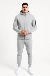 ชุดกีฬาคุณภาพดีที่สุด ชุดวอร์มฤดูหนาว 2026 โลโก้พิมพ์ตามสั่ง ผ้าฟลีซเทคโนโลยีซักกรด ผ้าฝ้าย ชุดออกกำลังกายผู้ชาย จ็อกเกอร์พลัสไซส์ - Product Image 4