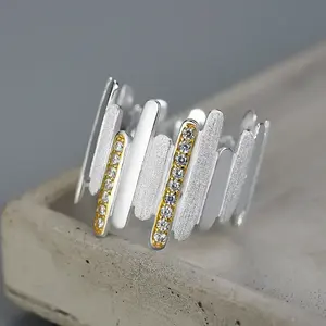 แหวนเงินแท้ทำมือลายเส้นขนานประดับเพชรซิร์คอน เครื่องประดับแฟชั่นลำลองทันสมัยสำหรับงานปาร์ตี้ - Product Image 1