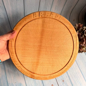 Planche à découper et plateau de service en plastique recyclé - Product Image 1