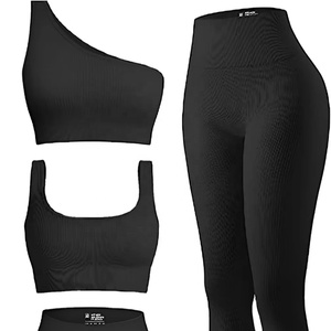 Nueva ropa deportiva sin costuras, conjunto de yoga de 4 piezas con efecto levanta glúteos y personalización. - Product Image 1