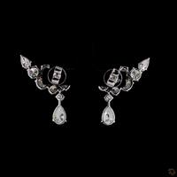 Boucles d'oreilles élégantes en diamant de 5,68 carats pour femmes en or blanc 14 carats avec fermoir à pression
