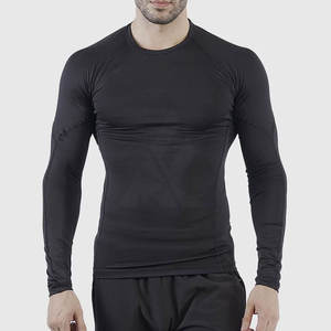 T-shirts de compression personnalisés à manches courtes, légers, respirants, à séchage rapide, écologiques, de haute qualité pour hommes - Product Image 3
