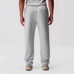 OEM personalizado 100% pantalones de chándal holgados de algodón para los hombres de pierna ancha con bordado recto Casual estilo de patrón apilado - Product Image 2