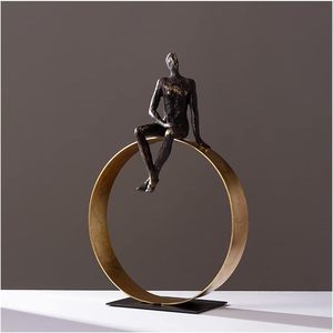 Trofeo de escultura de aluminio de Navidad único con base de madera Artículos para el hogar decorativos ecológicos hechos a mano para exportación al por mayor - Product Image 6