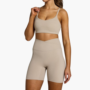 เสื้อชั้นในกีฬาโยคะแบบมีโครงรับน้ำหนักสูงสำหรับผู้หญิง แผ่นรองถอดได้ ด้านหน้าทำจากโพลีเอสเตอร์/คอตตอน สวมใส่สบาย เหมาะสำหรับออกกำลังกาย ขายส่งจำนวนมาก - Product Image 1