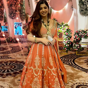 Lehenga Choli Premium con Bordado y Lentejuelas para Festivales - Product Image 1