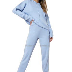 ชุดวอร์มระบายอากาศสไตล์ใหม่สำหรับผู้หญิงชุดวอร์มสีเทาแบบลำลองพร้อมโลโก้ออกแบบได้ตามต้องการ - Product Image 1