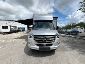 Camping-car mobile T-i-f-f-i-n W-A-Y-F-A-R-E-R --2-5-S-W 2021 pour 4 à 6 personnes, prêt à être expédié - Product Image 4