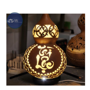 Gourde sculptée décorative de haute qualité – Artisanat durable en calebasse naturelle pour la maison et la présentation sur table - Product Image 5