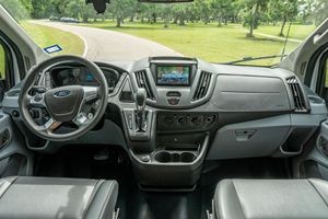 Auto Usado Confiable, Ford Transit 250 del 2019 - Product Image 5