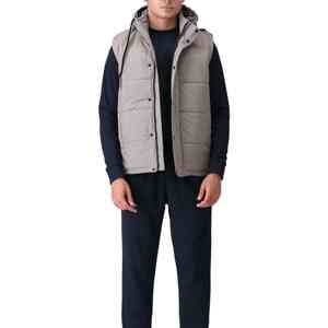 Doudoune personnalisée pour hommes avec doublure douce, fermeture éclair solide et finition résistante à l'eau pour une protection extérieure - Product Image 4