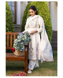 Indian Ethnic Wear Apparel <b>Three</b> Piece Set Women Clothing Printed Indian Kurtis With Palazzo Pants High Quality Material - Product Image 6