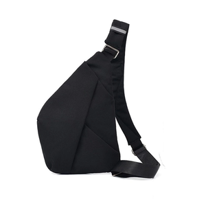 Bolsa de Viaje Unisex Negra de Alta Calidad con Cierre de Cremallera, Bolsa de Hombro Moderna con Forro de Poliéster de Proveedor Vietnamita - Product Image 1