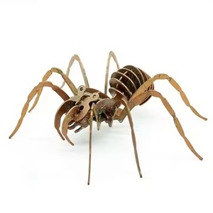 Arte moderno araña decoración verde negro resina Metal espacio tema para el hogar para sala de estar dormitorio sala de exposición o regalo de recuerdo - Product Image 2