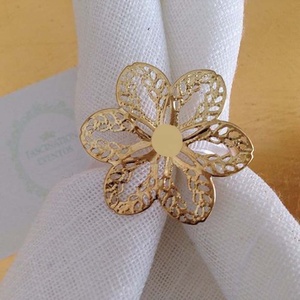 Brass silver Finished crisscross design <b>Cheap</b> Engraved Napkin <b>Ring</b> luxury Decorative Accessories high quality Gold Napkin <b>Ring</b> - Product Image 4
