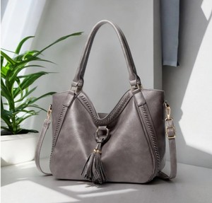 กระเป๋าย่ามหนังแท้กันน้ำความจุขนาดใหญ่ดีไซน์เนอร์สำหรับผู้หญิงกระเป๋าโท้ทสำนักงานมืออาชีพขายส่งผู้ส่งออกอินเดีย - Product Image 6