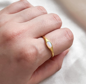 Bague en pierres précieuses opale éthiopienne plaquée or en argent standard fabriquée à la main 2To3 caret a pcs ensemble de lunette de forme ovale pour cadeau d'anniversaire - Product Image 2