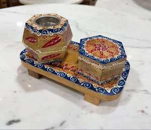 Quemador de Incienso Bakhoor Premium Hecho a Mano, Tarro de Almacenamiento de Madera de Acacia con Incrustaciones de Piedras Preciosas, Arte Islámico Religioso - Product Image 2