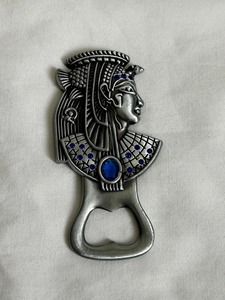 ที่เปิดขวดขัดเงาสีเงินสไตล์อียิปต์โบราณเครื่องมือบาร์โลหะที่ไม่เหมือนใครอุปกรณ์เสริมสำหรับงานปาร์ตี้ที่บ้านจากอินเดีย - Product Image 4