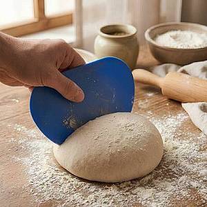 Dinc kitchen 15.5*10 cm Blue Kitchen <b>Plastic</b> Oval Dough Scraper Pasta Tools - Product Image 3