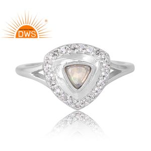Meilleur design Bague en argent sterling 925 avec opale éthiopienne naturelle et topaze blanche Fabricant de bijoux personnalisés - Product Image 3