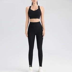 Hermosos pantalones elásticos de entrenamiento de gimnasio, conjunto de pantalones deportivos ajustados de lavado de otoño con mallas de entrenamiento, ropa deportiva de patrón sólido para entrenamiento - Product Image 4