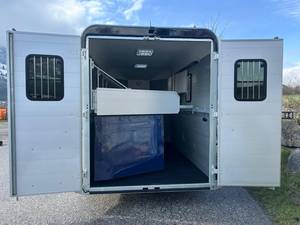 Livraison gratuite Remorque à chevaux Böckmann Traveller W4 à vendre - Product Image 5
