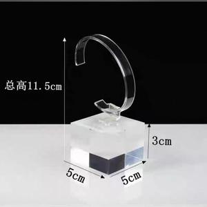 Elegante soporte de acrílico transparente para relojes, perfecto para colecciones personales y minoristas - Product Image 1
