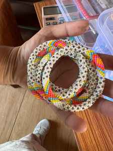 สร้อยคอผู้หญิงสไตล์วินเทจแบบสั่งทำพิเศษ ประดับด้วยลูกปัดแก้วรูปหัวใจและลูกปัดหลากสีสัน ดีไซน์หลายชั้น งานฝีมือประณีต - Product Image 2